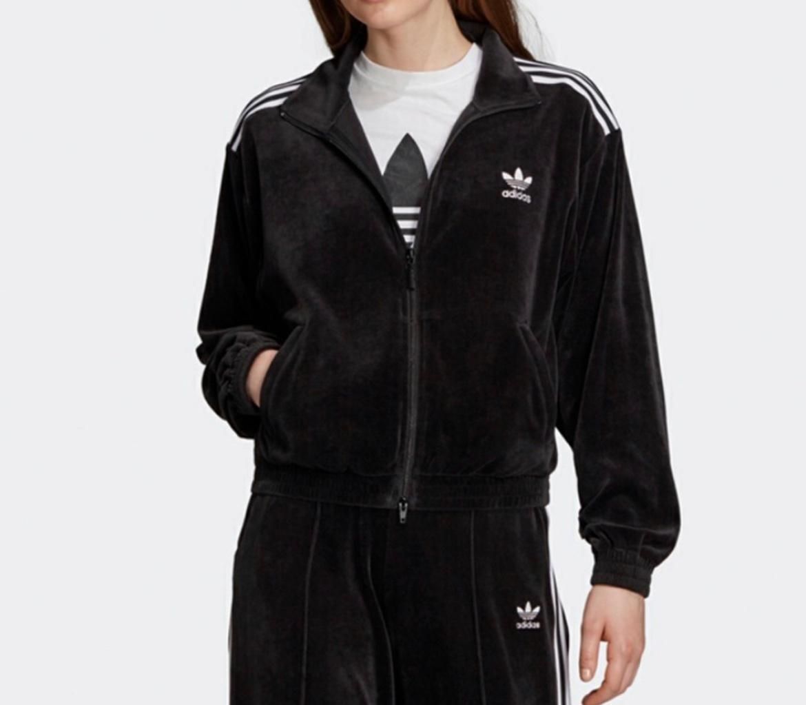 【Bunjang商品韓国直送】adidas(アディダス) ベロア クロップド ジャージ トラックトップス xs スリー・タイムズ・ボヘミアン・ソウル