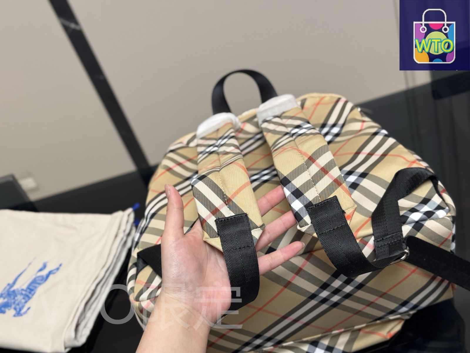 【正規店購入、ほぼ未使用】 Burberry リュック　布袋付き 今日特価】Burberry バーバリー リュックサック 無盒、密織