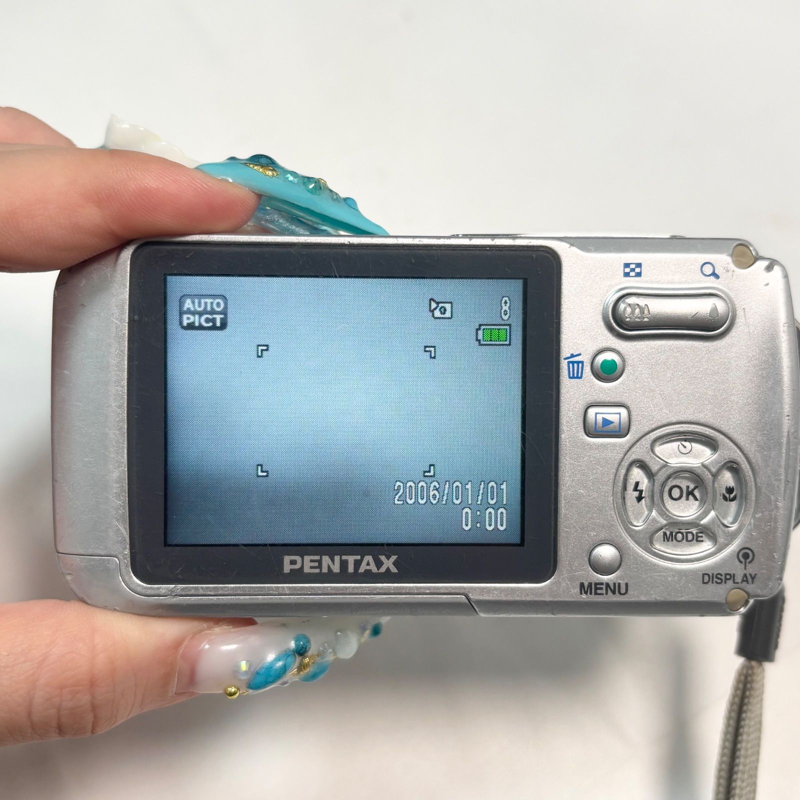 【動作品】 PENTAX Optio W20 シルバー コンパクトデジタルカメラ Amazon | PENTAX Optio W20 シルバー 防水・防塵/700万画素