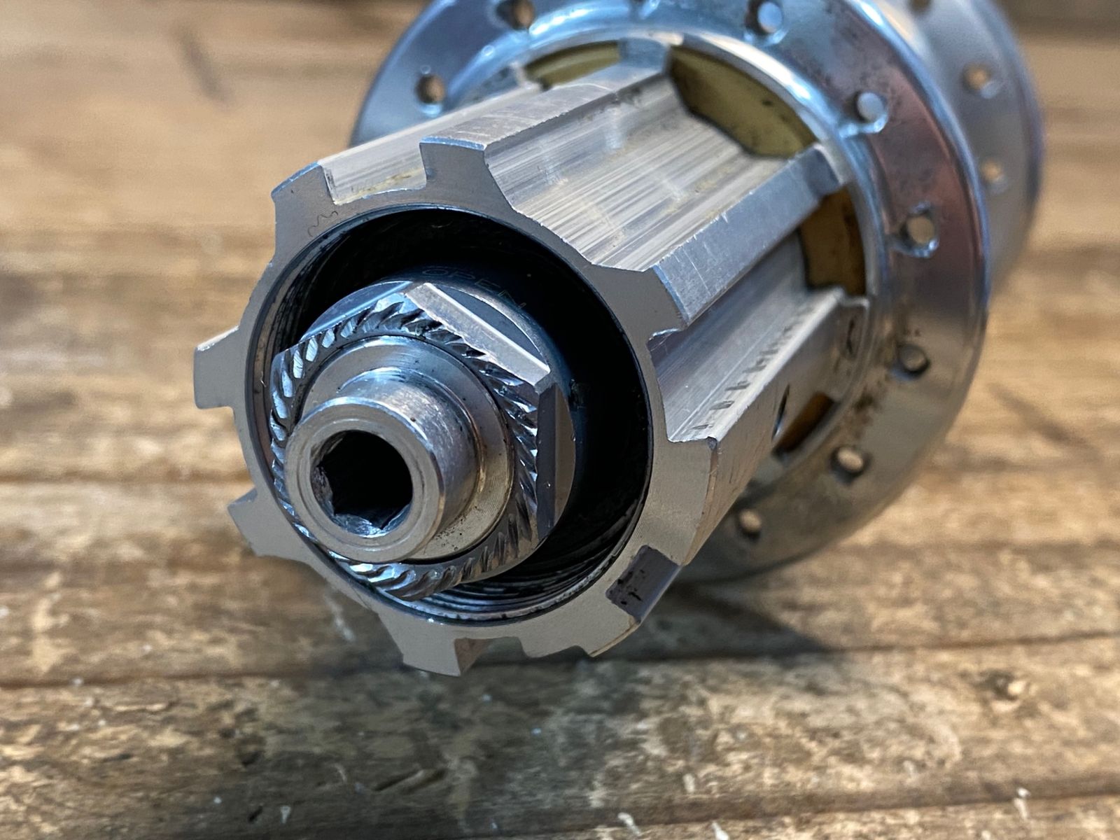 カンパニョーロ　ハブ前後セット　ビンテージ 激安大特価，新作 □ カンパニョーロ 前後ハブ 32H 【 中古品 】