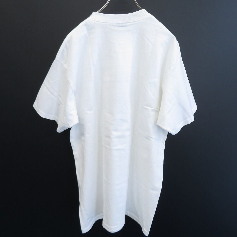 Stüssy グラフィックTシャツ ホワイト Stüssy のグラフィックTシャツが発売 - Yakkun StreetFashion Media
