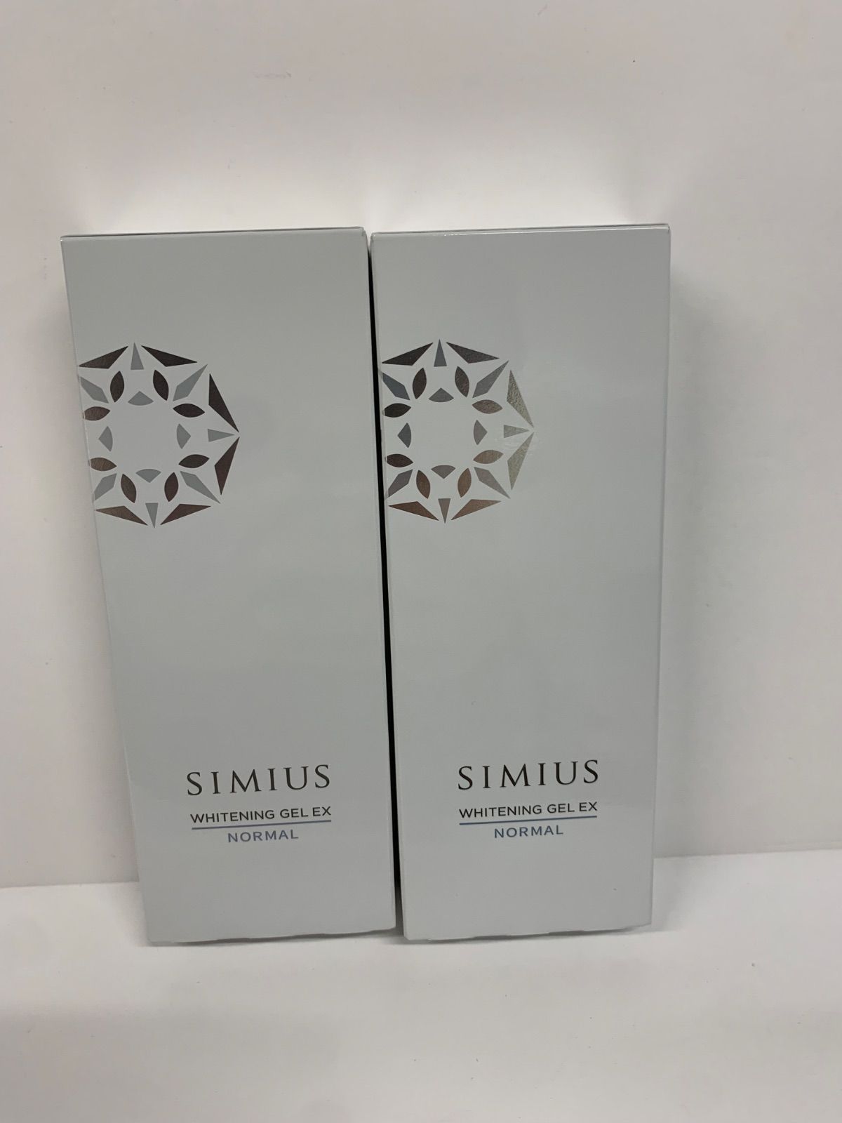 SIMIUS 薬用ホワイトニングジェルEX ノーマル 60g SIMIUS (シミウス) / 薬用ホワイトニングジェル EX ノーマル