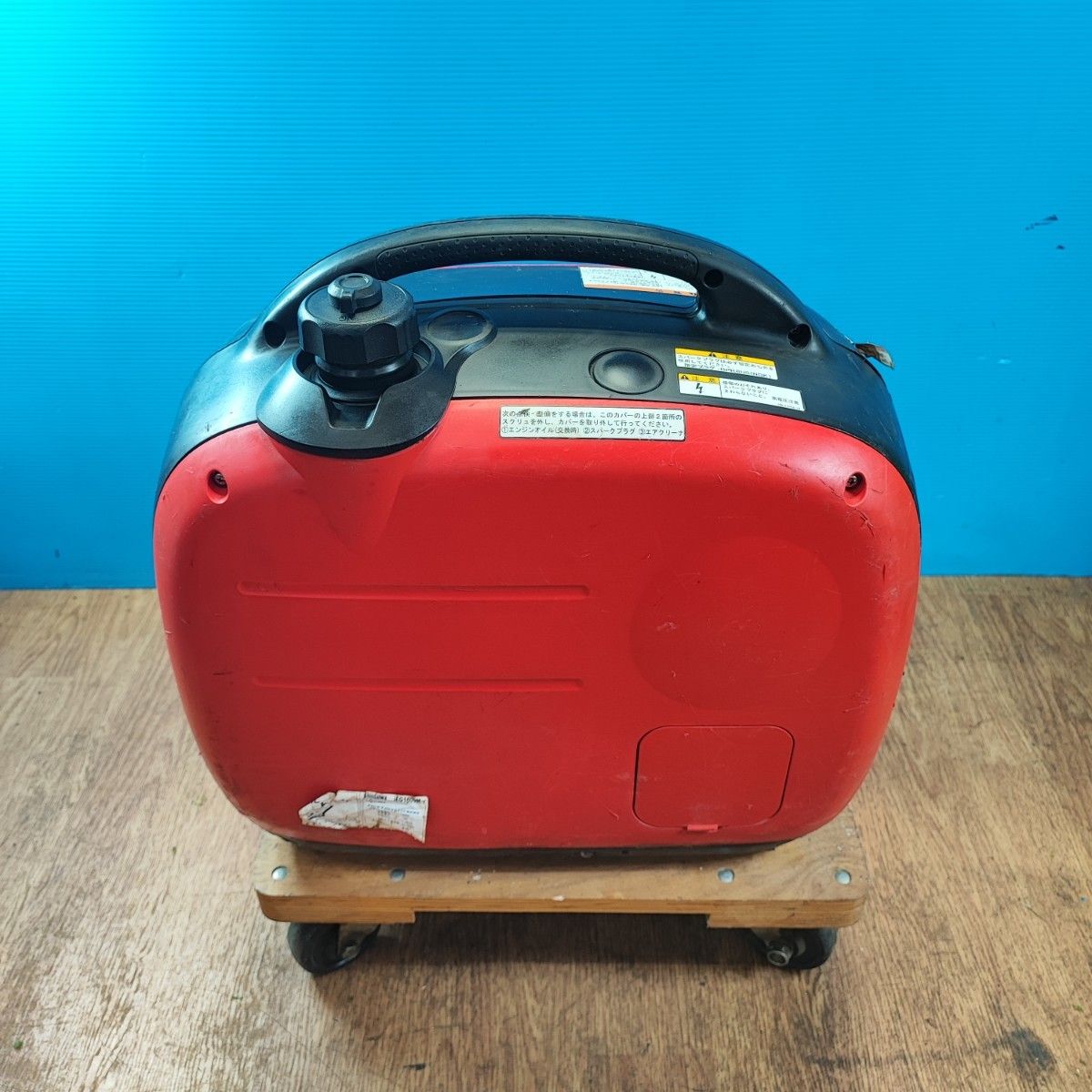 新ダイワshindaiwa iEG2000M エンジン発電機 新ダイワ インバーター発電機 IEG2000M-Y