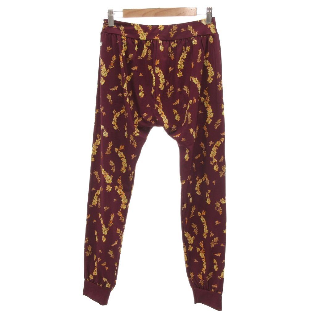 スリア Suria タグ付き シャイニーフラワーパンツ ヨガウェア M エンジ |UO