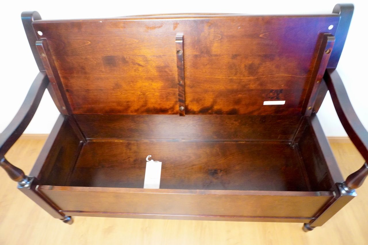 北海道民芸家具 収納付きベンチ(イス、収納箱) 北海道民芸家具 絶版品 上品なデザインの収納付きベンチ(イス、収納箱