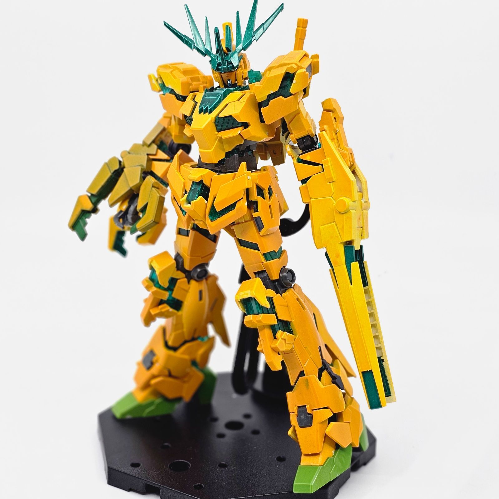 MG バンシィ完成塗装品　#ガンプラ プレミアム完成品】バンダイ MG 1/100 バンシィ | プラモデル