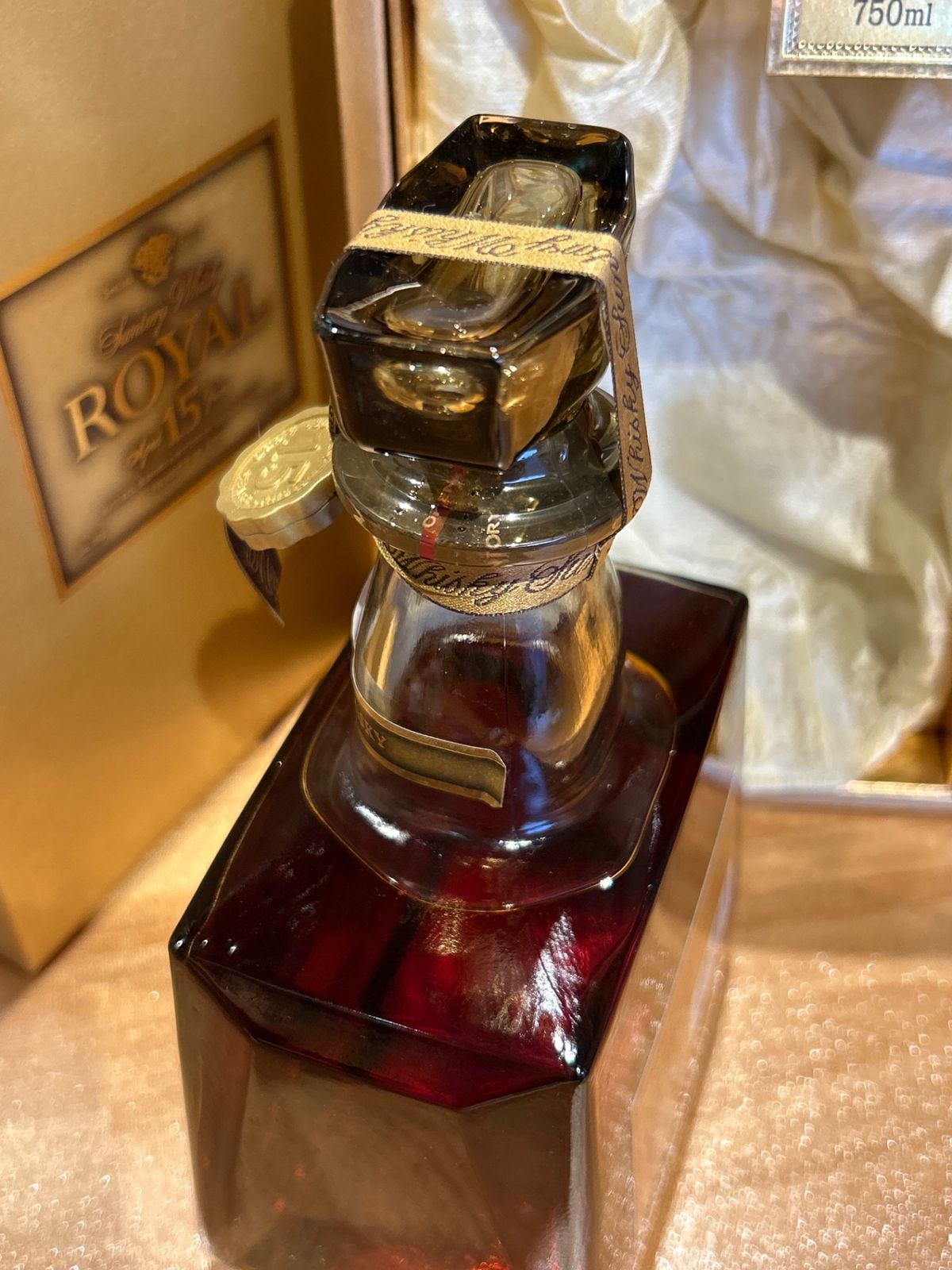 サントリー ローヤル 15年 ゴールドラベル 43度750ml - メルカリ