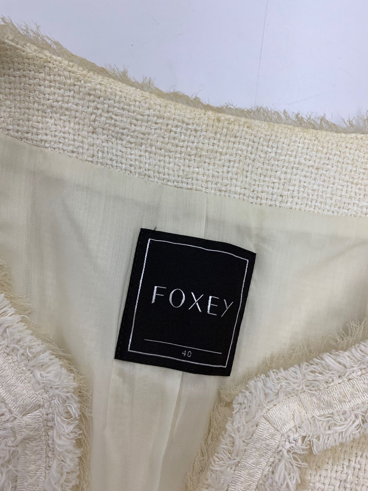 お値下げ✨FOXEY⭐️ツイード・ノーカラージャケット サイズ38 アイボリー 極希少 美品 FOXEY フォクシー ノーカラー ツイードジャケット M