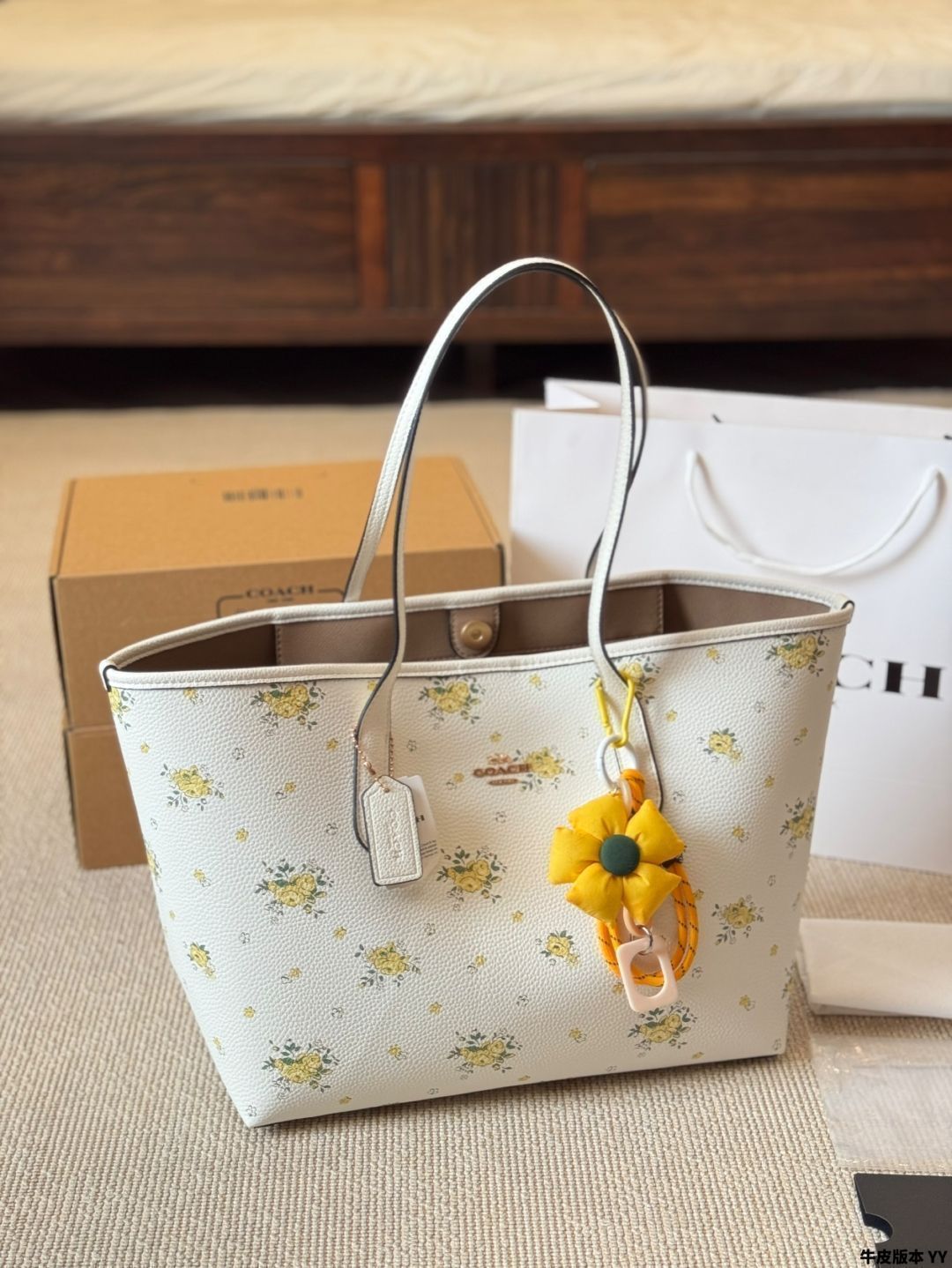 ジャンパー 今日 Coach City Tote クラシックトートバッグ 在庫 の な価格です 大人カジュアル