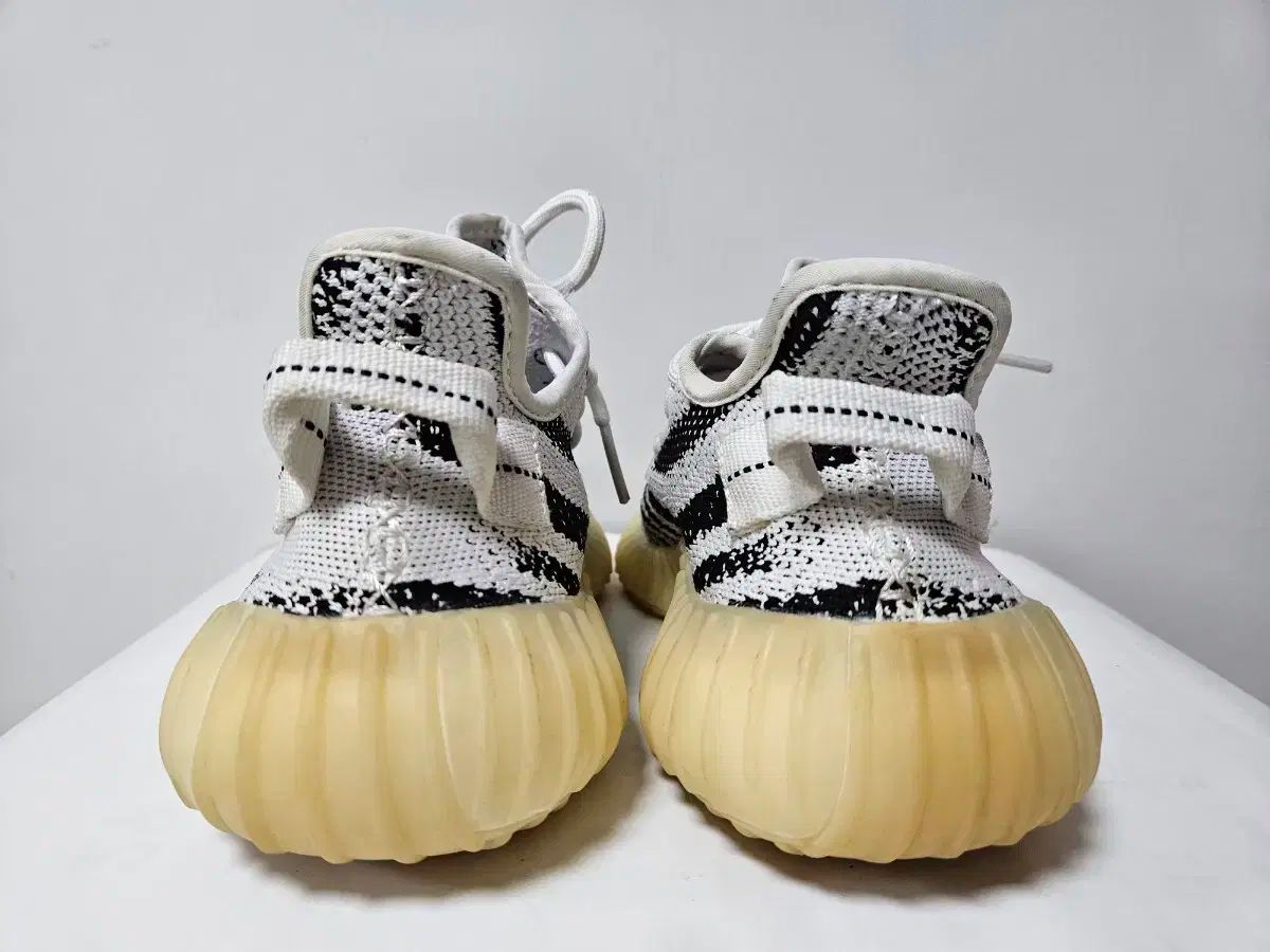 adidas アディダス