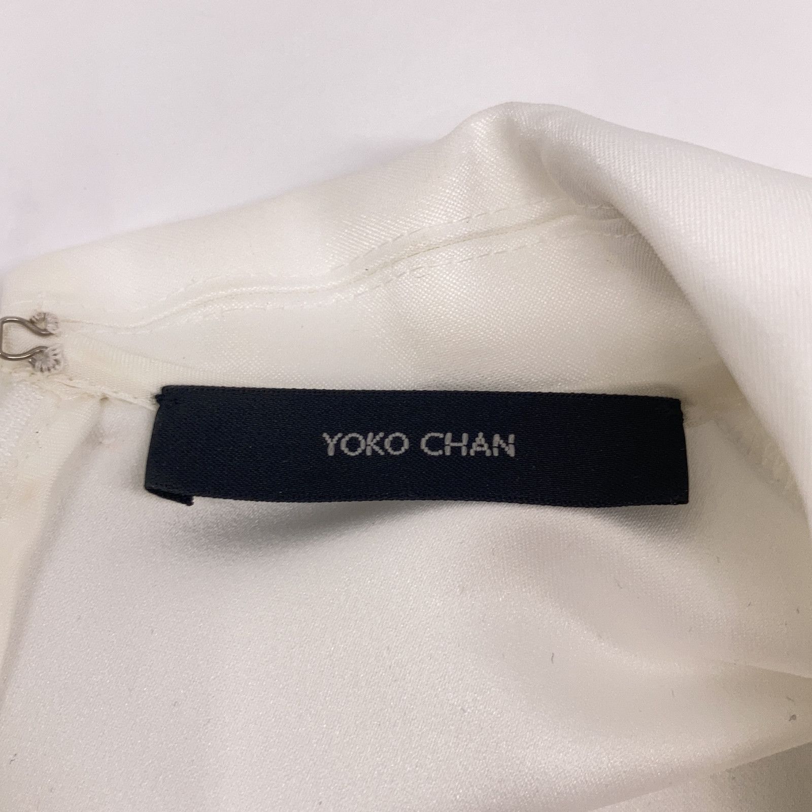  ヨーコチャン YCB-124-421 ﾎﾜｲﾄ ﾎﾞﾘｭｰﾑｽﾘｰﾌﾞﾎﾟｲﾝﾄｶﾗｰﾌﾞﾗｳｽ F アンサンブル トップス