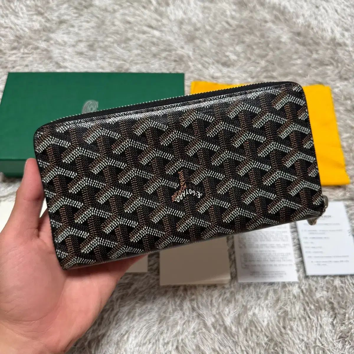 ゴヤール ラウンドジップ 長財布 ラウンドファスナー ブラック イエロー ゴヤール ラウンドジップ 長財布 ラウンドファスナー ブラック