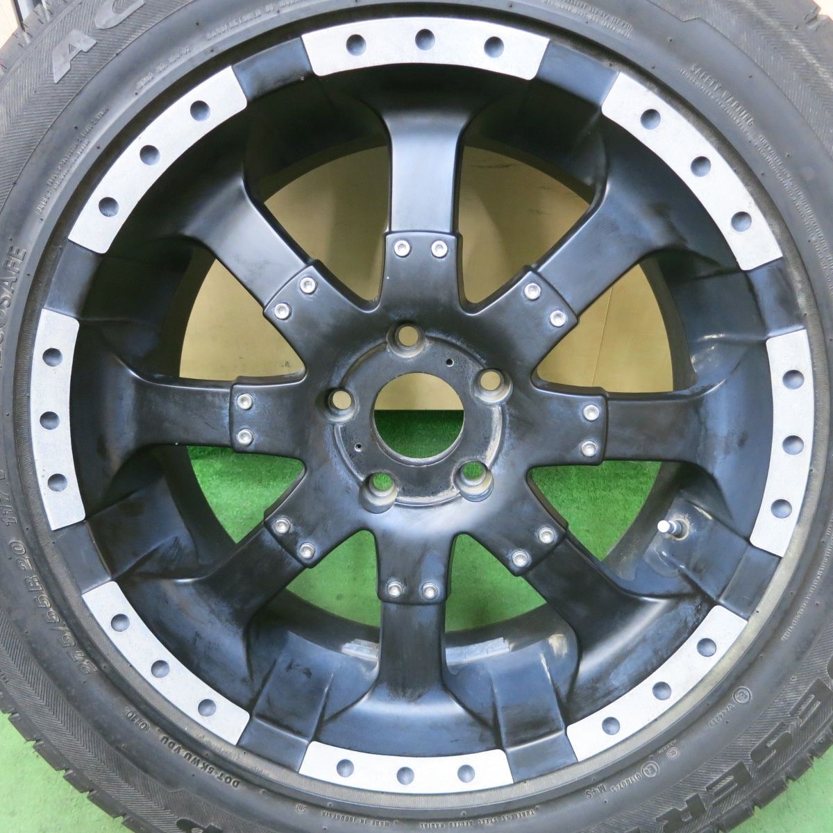 275|55R20