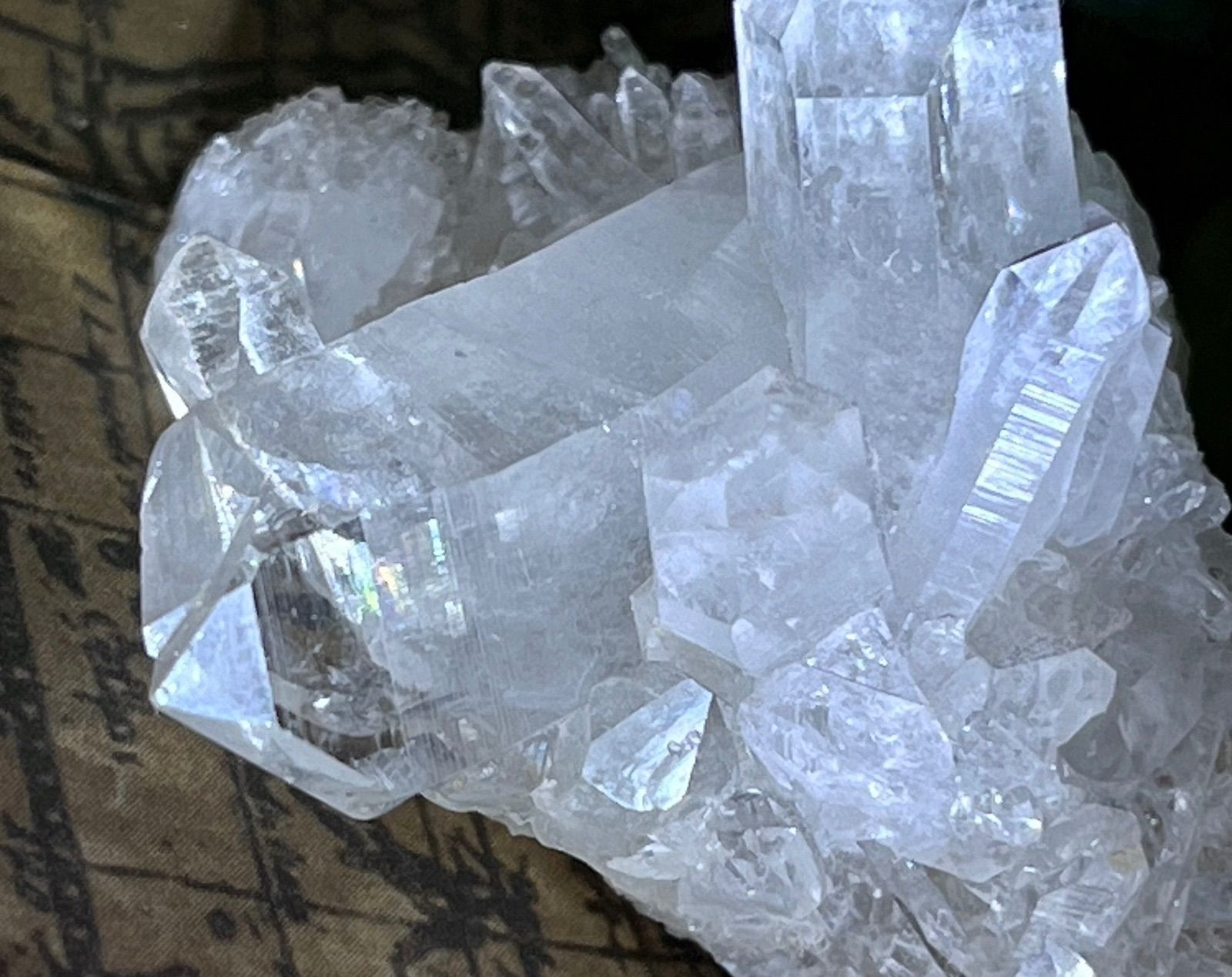 注文 ヒマラヤ水晶 原石 クラスター 貫入水晶 レインボー タビー タン