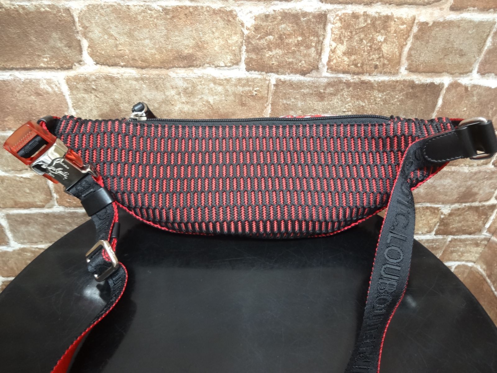 クリスチャン ルブタン Christian Louboutin PARISNYC スタッズ ボディ