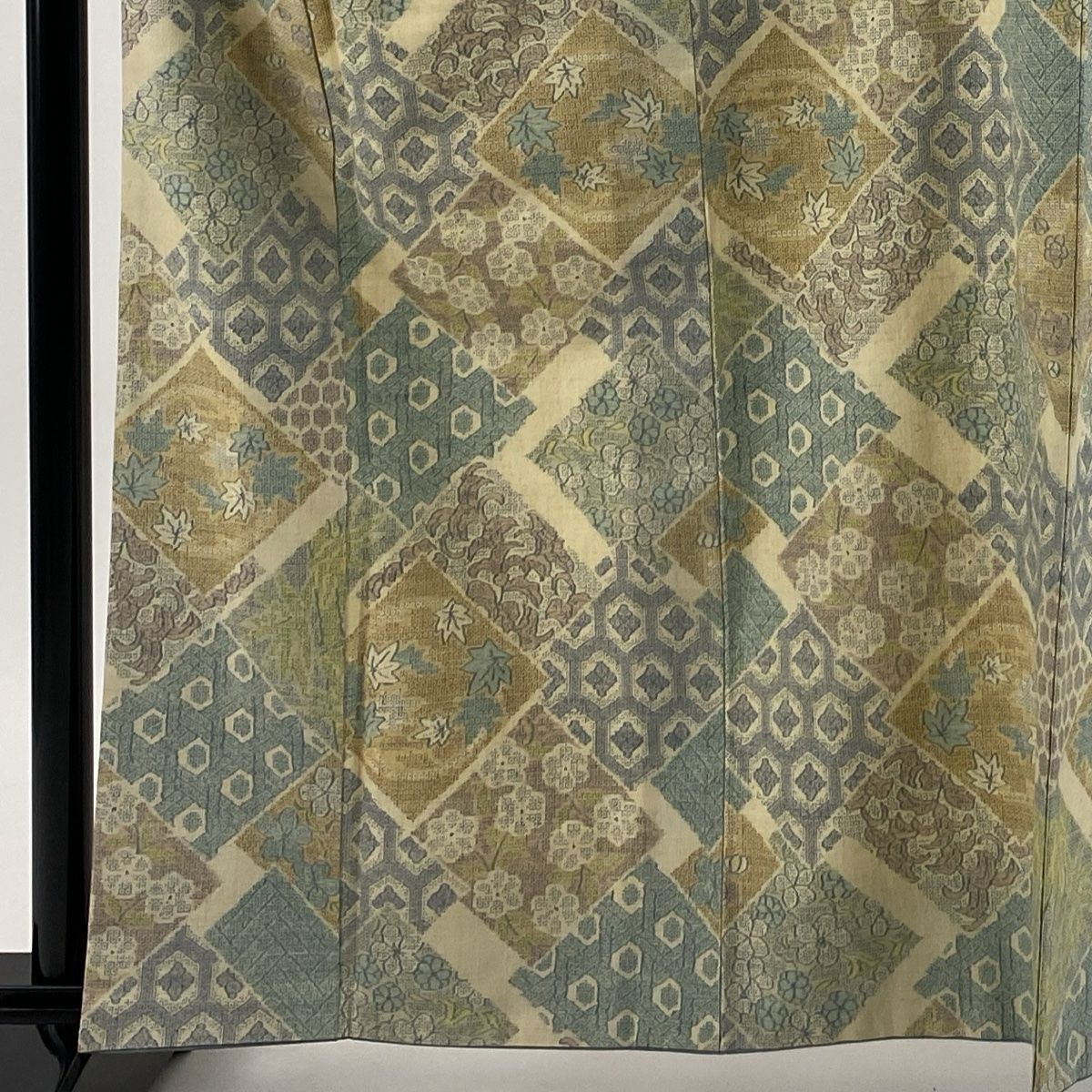 結城紬 身丈161.5cm 裄丈67.5cm L 単衣 本場結城紬 奥順 証紙 花 寄せ柄 薄黄 正絹