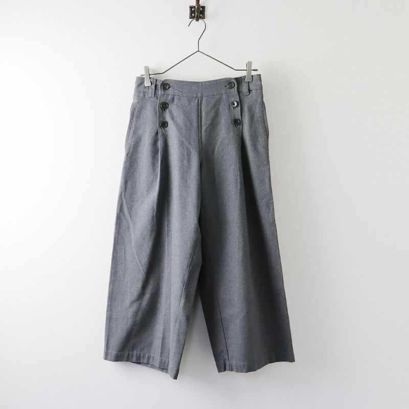 コットンハウスアヤ　ウール変形ベスト　グレー　多重ボタン コットンハウスアヤ Cotton House Aya コットン ベスト＆パンツ