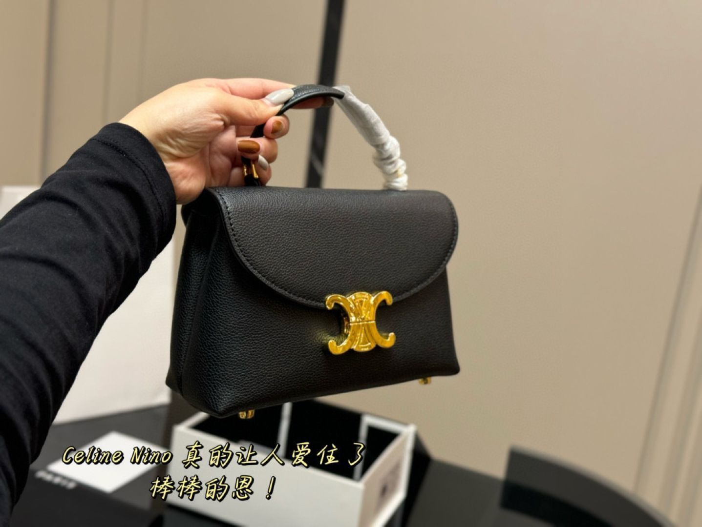 セリーヌミニバッグ CELINE】セリーヌ トリオンフキャンバス ミニバニティーケース