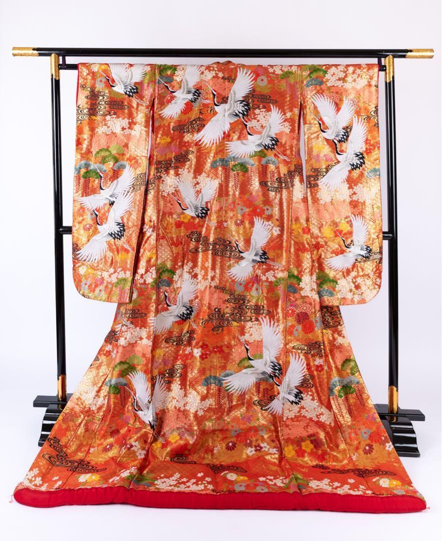 50%OFF! 125,000円→62,500円】花嫁色打掛け 朱色/金刺繍 鶴/霧雲模様 