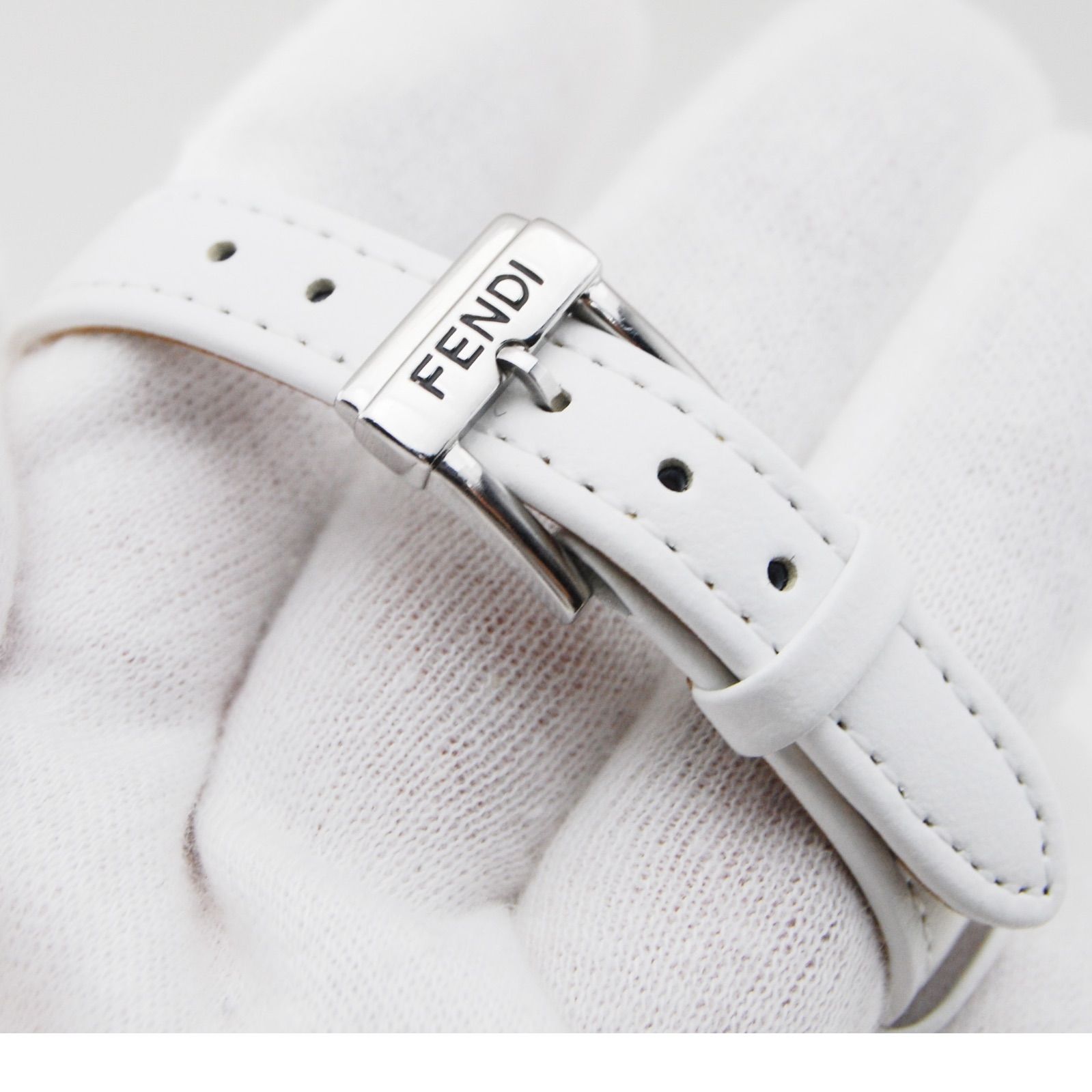 FENDI フェンディ 女性用 腕時計（電池式）動作正常 電池新品 革