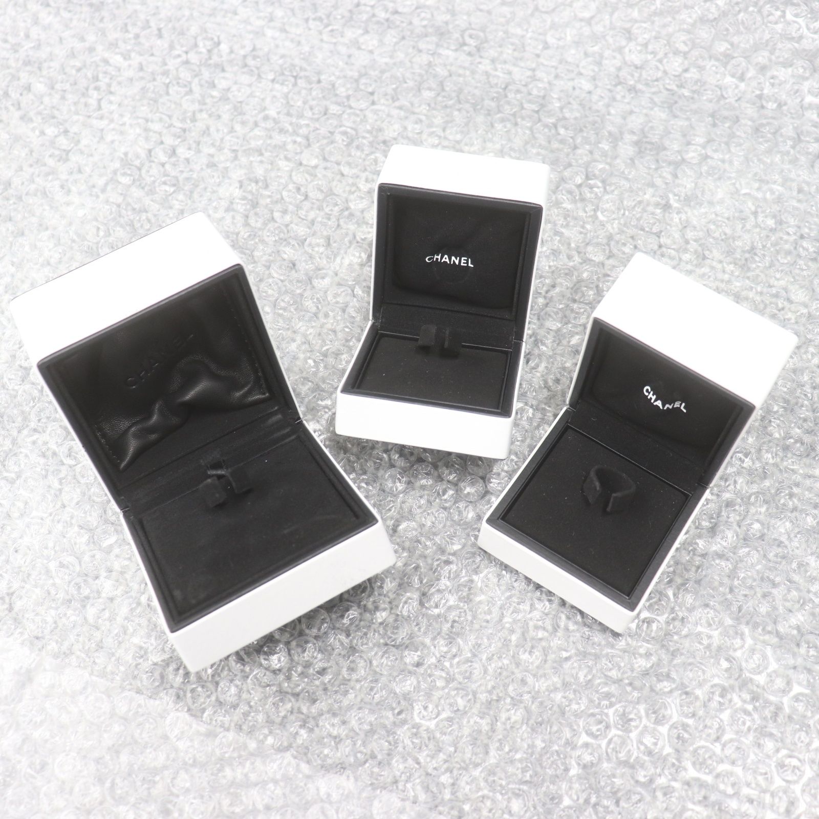 CHANEL 空箱　アクセサリー　BOX 空箱　11個　セット売り　まとめ売り Yahoo!オークション -「シャネル空箱」の落札相場・落札価格