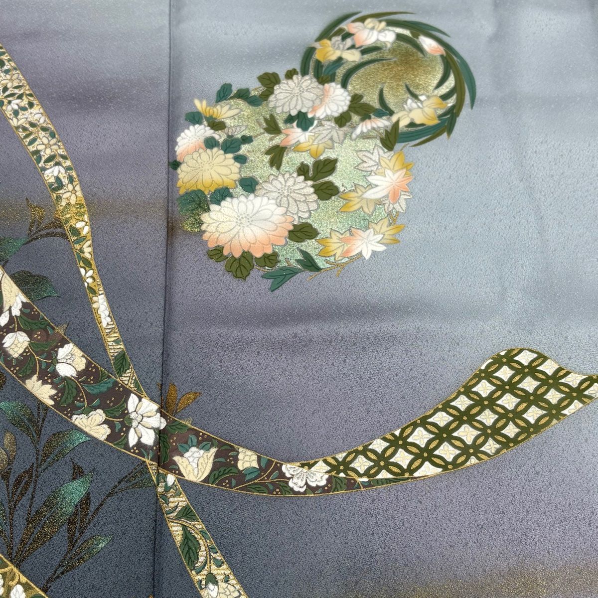 バイセル 着物 美品 名品 付下げ 薄緑 雪輪 花丸文 花びら 金糸 袋帯セット 正絹 159cm Mサイズ ☆☆☆☆ 訪問着 身丈157.5cm 裄丈63.5cm S 袷 雪輪 秋草 螺鈿 金銀彩 薄ピンク