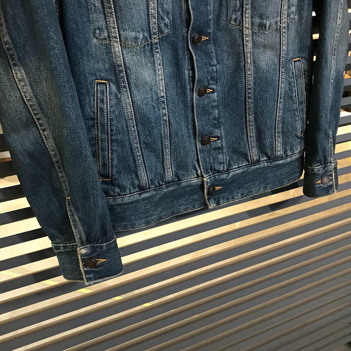 美品　バーバリー　ロンドン　46 デニムジャケット 大きいサイズ　Gジャン バーバリー （BURBERRY）Gジャン（デニムジャケット）（大きい