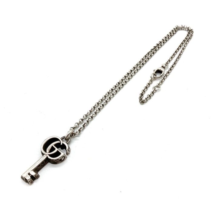美品　GUCCI グッチ　ダブルG アラベスク GG キーモチーフネックレス GUCCI グッチ ネックレス ダブルG キーペンダント 鍵 アラベスク