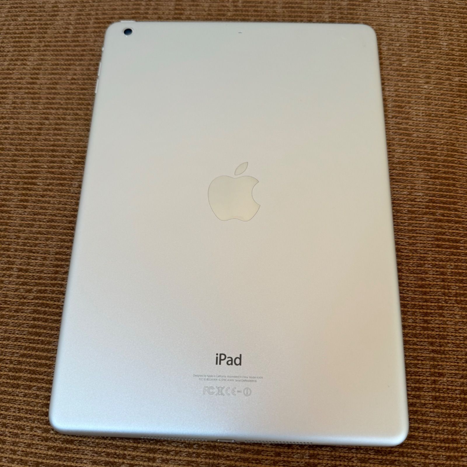 初代iPad Air／Wi-Fiモデル／64GB／Apple - iPad本体