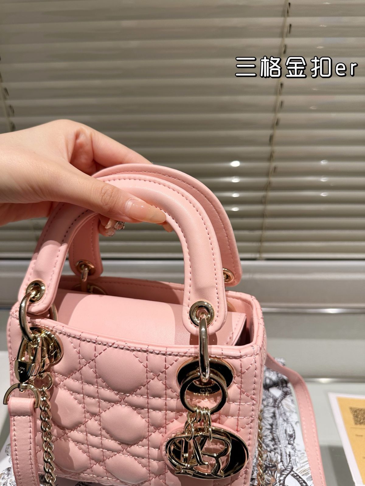 Dior プレスティージュ ルムース 120g ギフトボックスサンプル付き Dior プレスティージュ ルムース 120g ギフトボックスサンプル付き