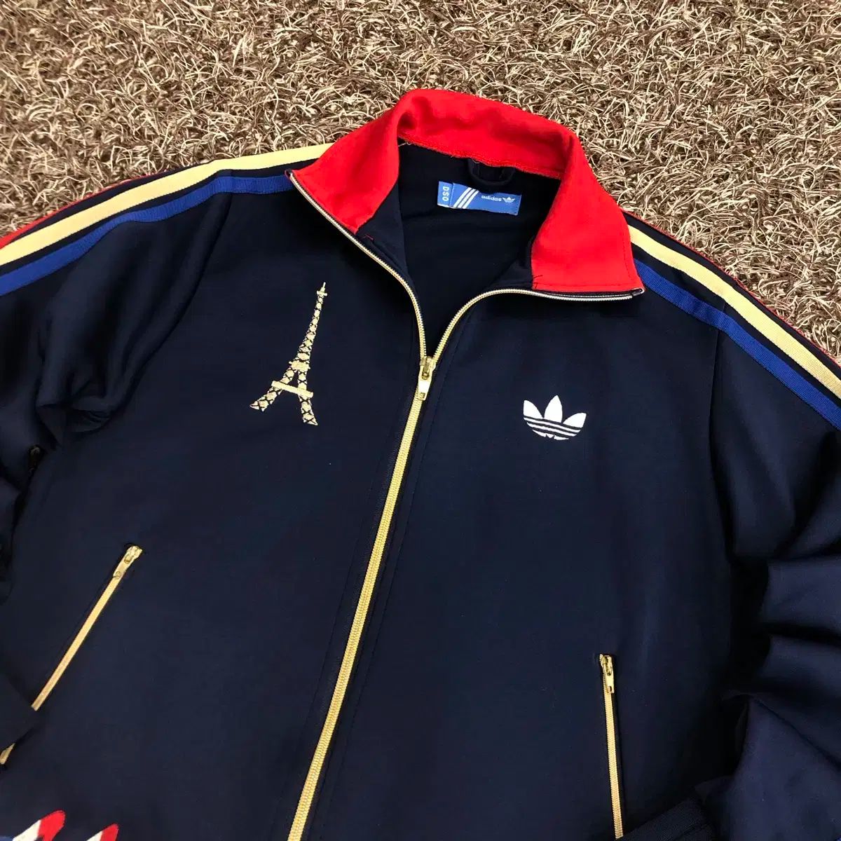 adidas アディダス