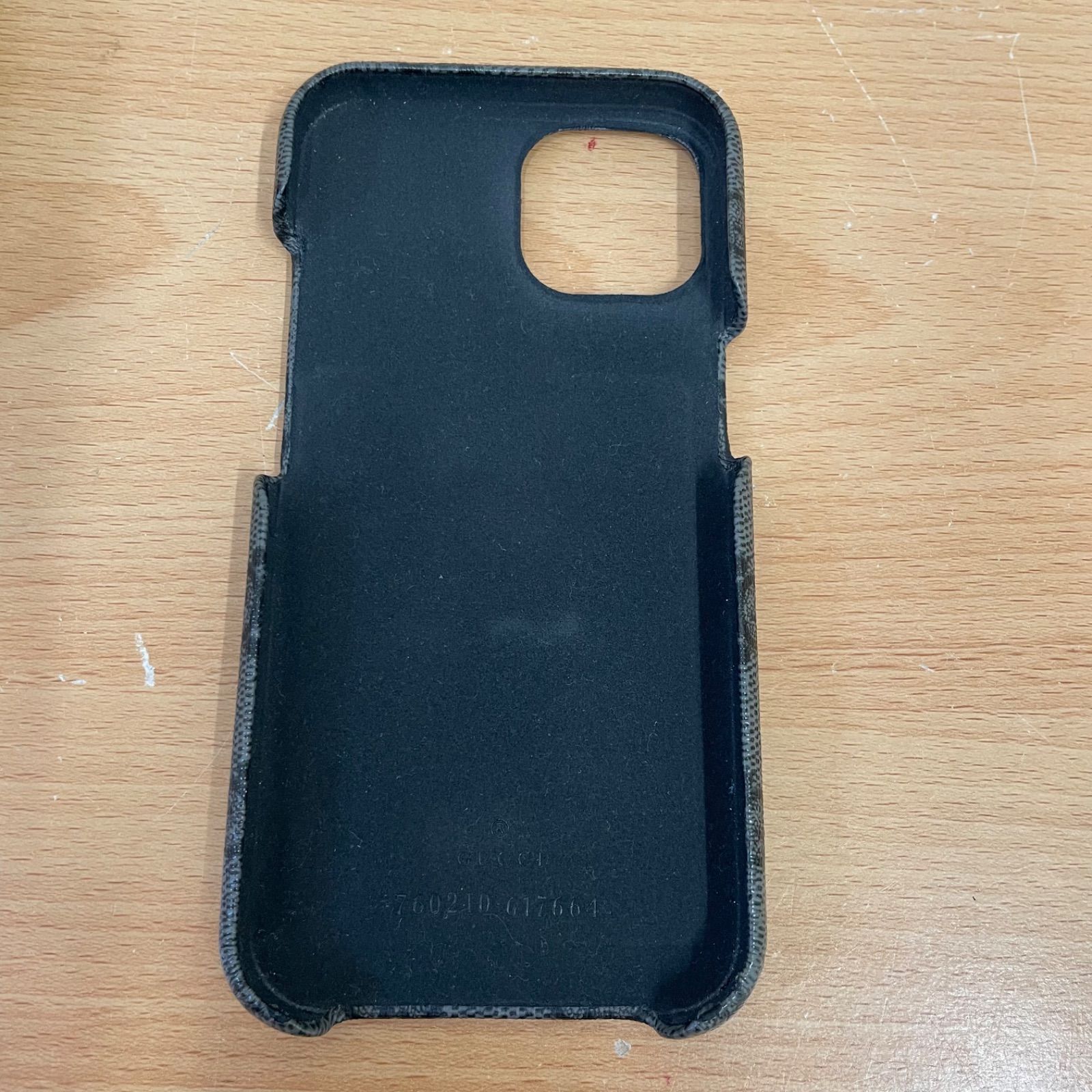 iPhone15 スマホケース