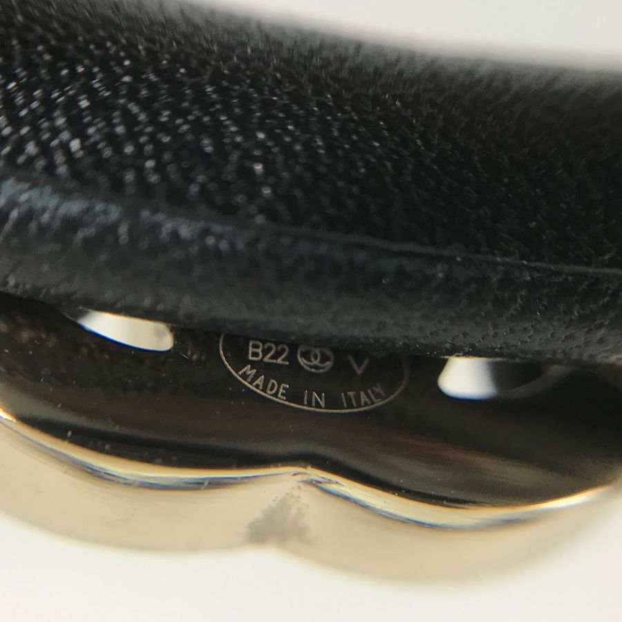 【未使用】シャネル ココマーク カチューシャ　チェーン ターンロック アイコン シャネル ターンロックココマーク チェーン