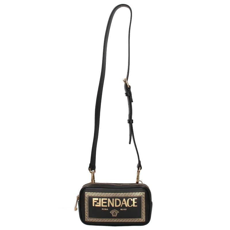 最終値下げ☆FENDACE ロゴ入りショルダーバッグ フェンダーチェ