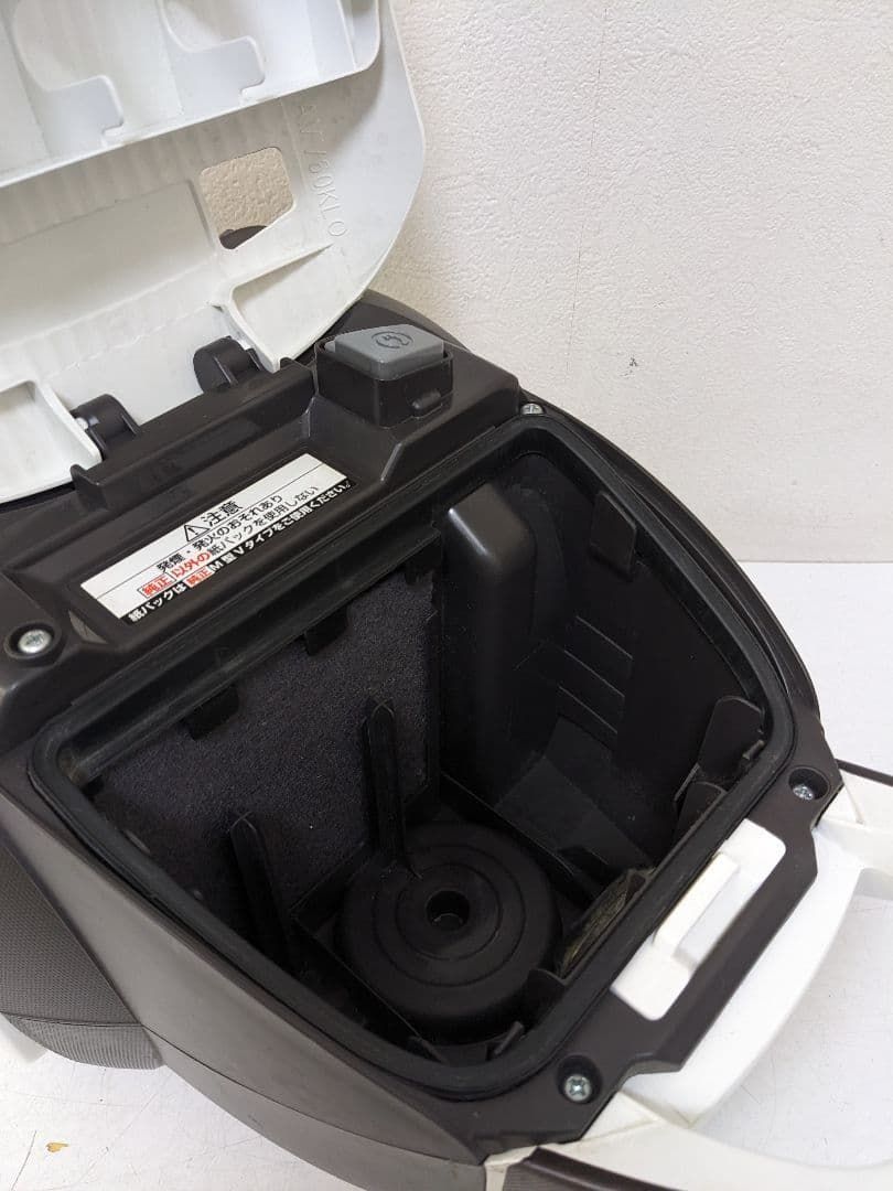 Panasonic MC-PKL17A-W 紙パック式掃除機 2016年製 Panasonic MC