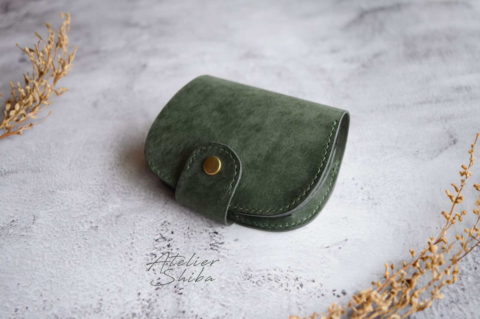 二つ折り丸財布 本革 ｲﾀﾘｱﾝﾚｻﾞｰ MossGreen モスグリーン