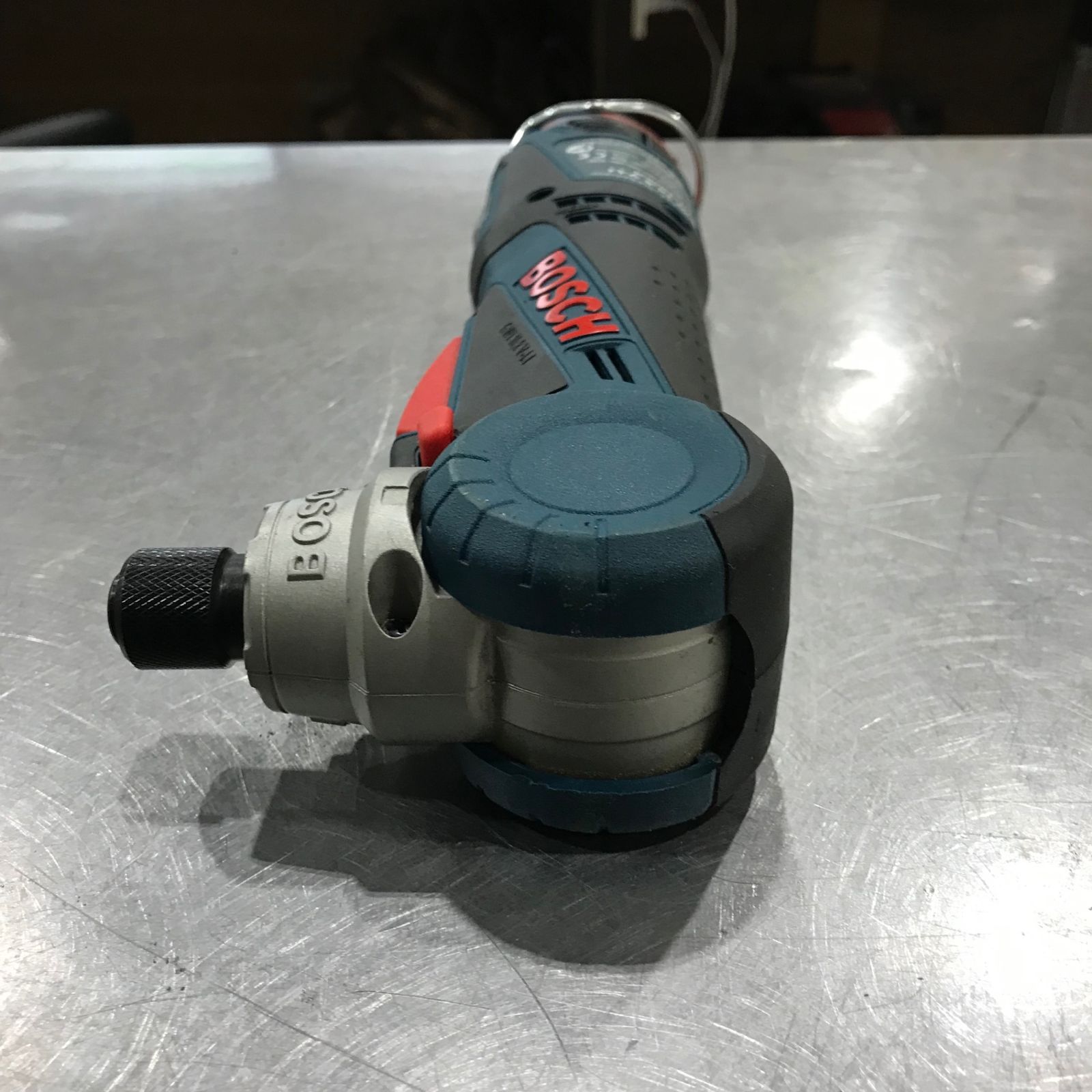 〇ボッシュ(BOSCH) 10.8Vバッテリー木工アングルドライバードリル 