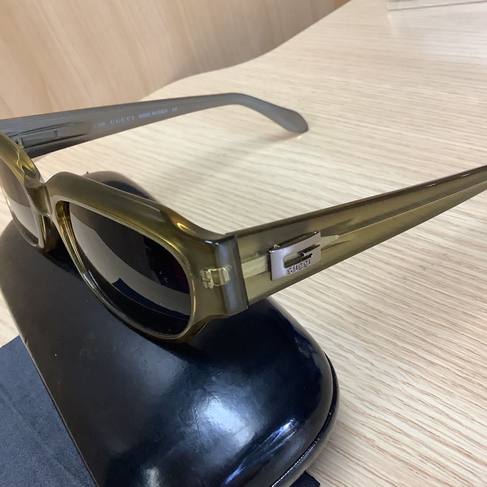 美品】GUCCI 90年代 ヴィンテージ オーバルサングラス GG2425/S