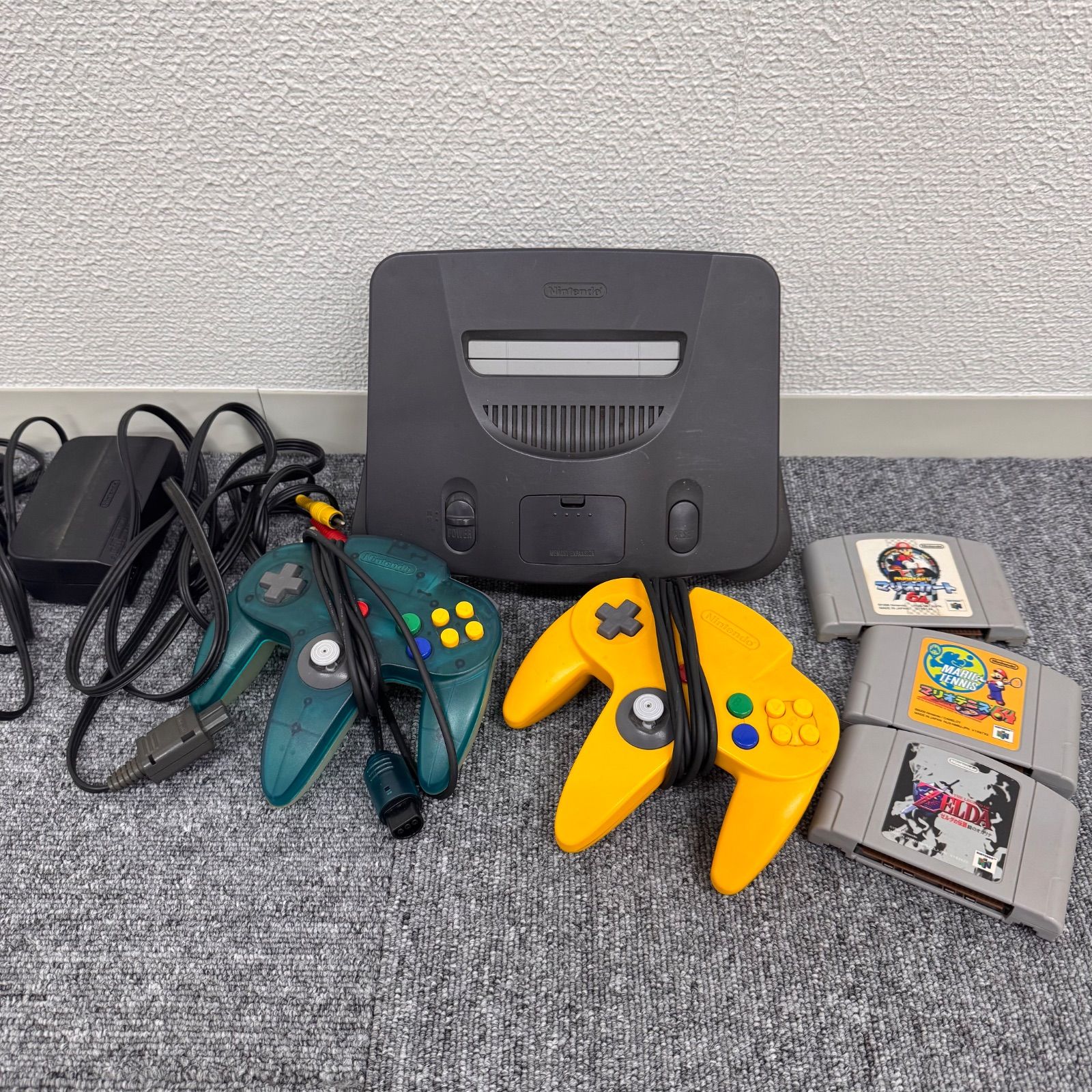 ニンテンドウ 64 本体 コントローラー 2個 おまけ ソフト1本 ニンテンドー64 本体すぐ遊べるセット コントローラー２個付き