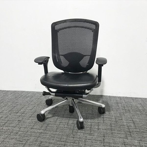 オカムラ コンテッサチェア スタンダードタイプ ランバーサポート付  ブラック