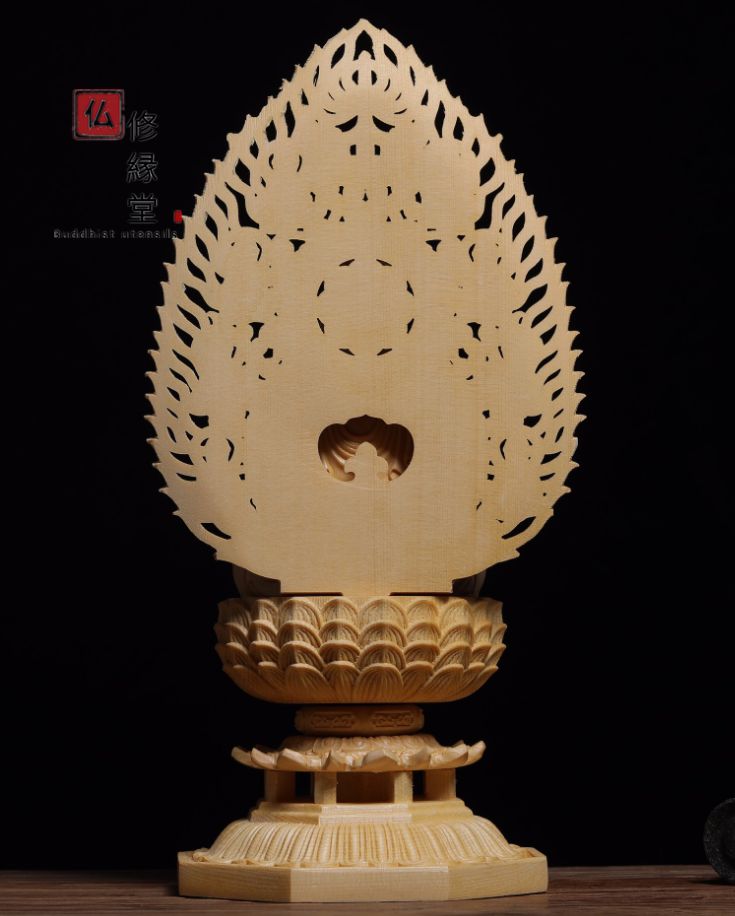 修縁堂】木彫り 仏像 勢至菩薩座像 彫刻 一刀彫 天然木檜材 仏教工芸