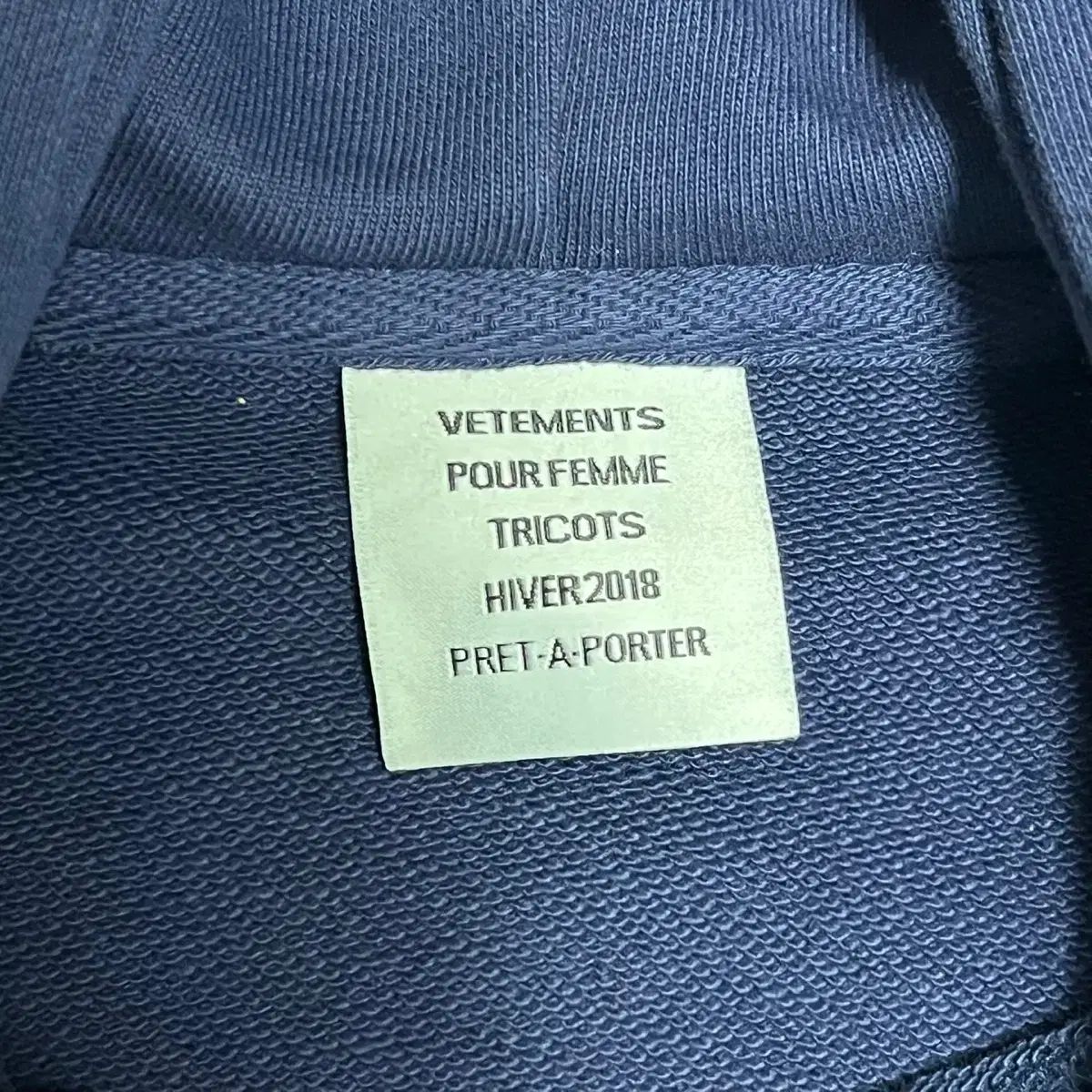 VETEMENTS