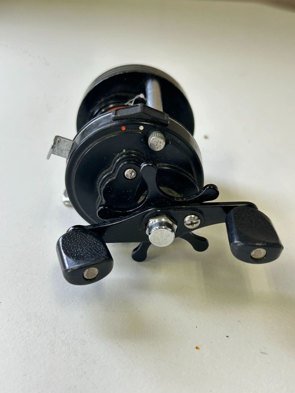 B-38 Daiwa/ダイワ リール GS-2000C ミリオネア 釣具 GS-2000