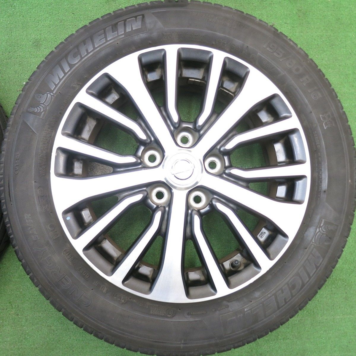 4本価格☆日産 C26 セレナ ハイウェイスター 純正 195/60R16