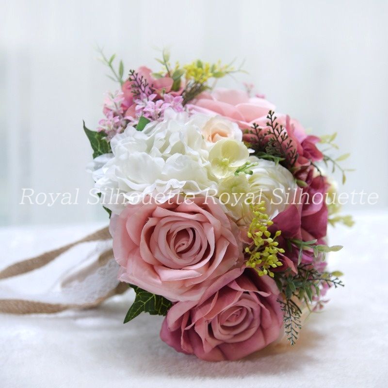 ピンクの造花バラ ウェディングブーケ アーティフィシャルフラワーのギフトブーケ No.1（Pink