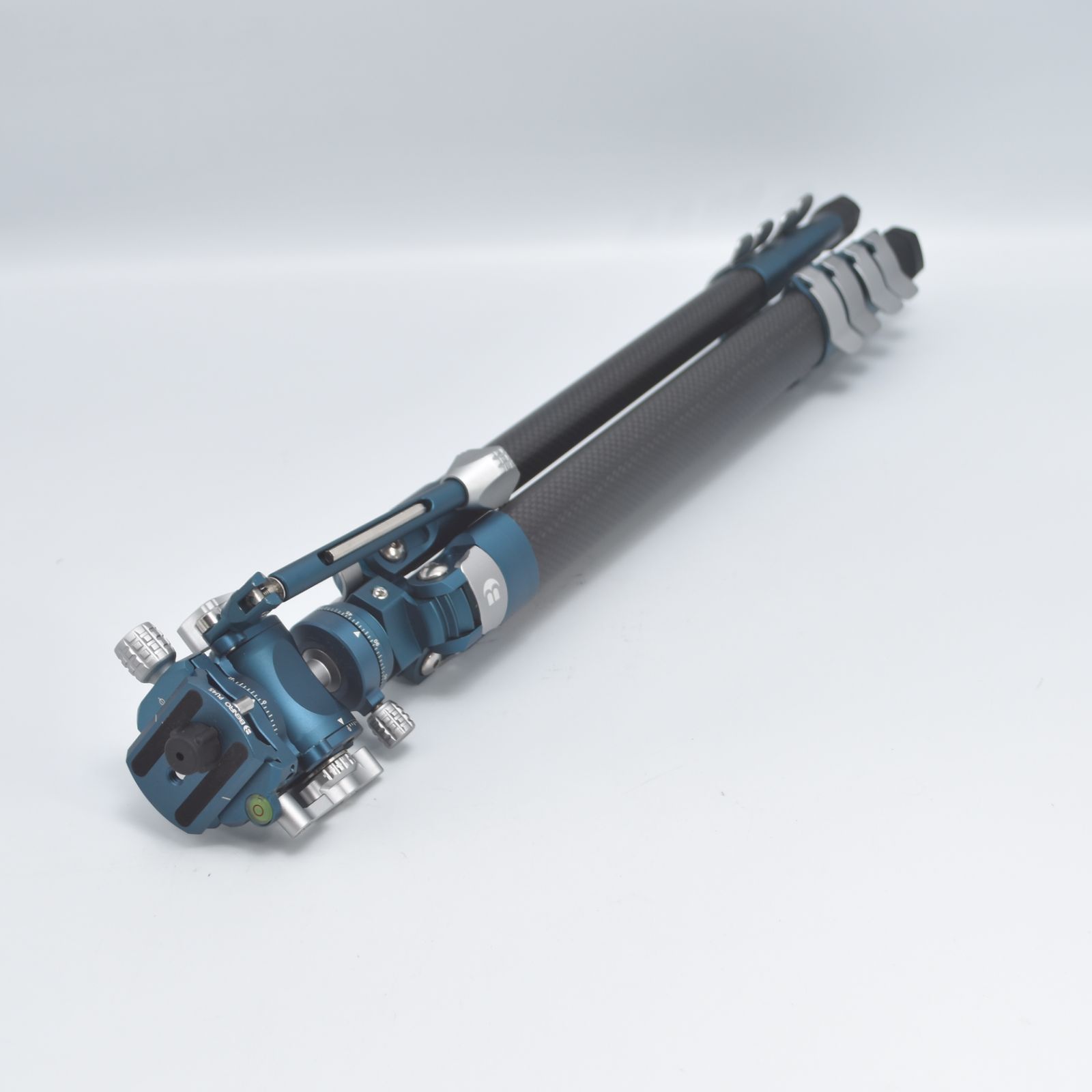 B 9282 BENRO シアンバード カーボン三脚 トラベル三脚 カメラ用三脚 ビデオ三脚 ビデオ雲台 超軽量 コンパクト 収納バッグ レバー式ロック バッグ付属 動画撮影 風景撮影