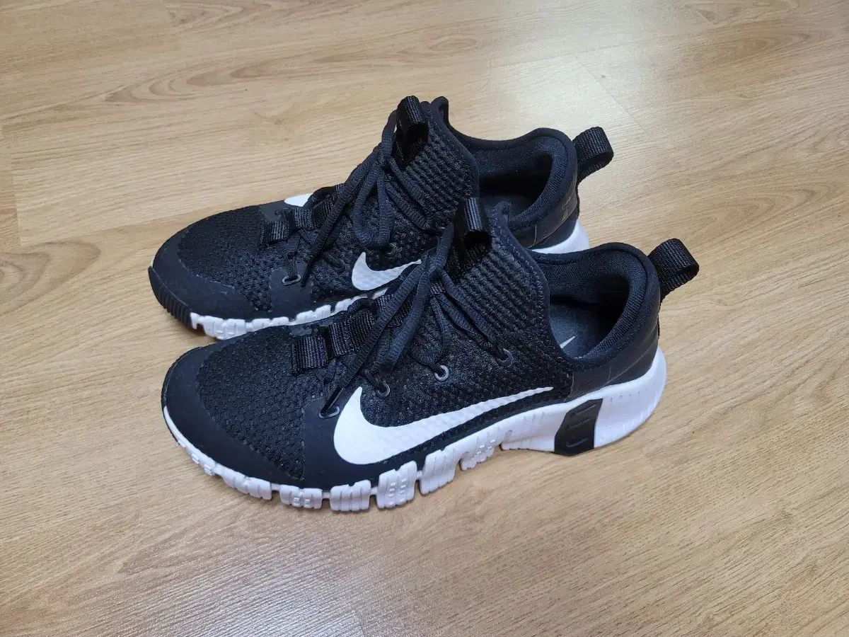NIKE(ナイキ) メトコン スニーカー ランニングシューズ サイズ 285