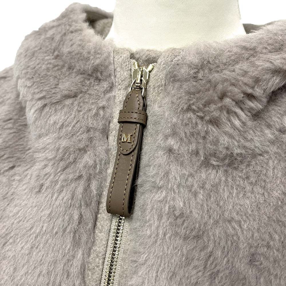 ケープ フード付