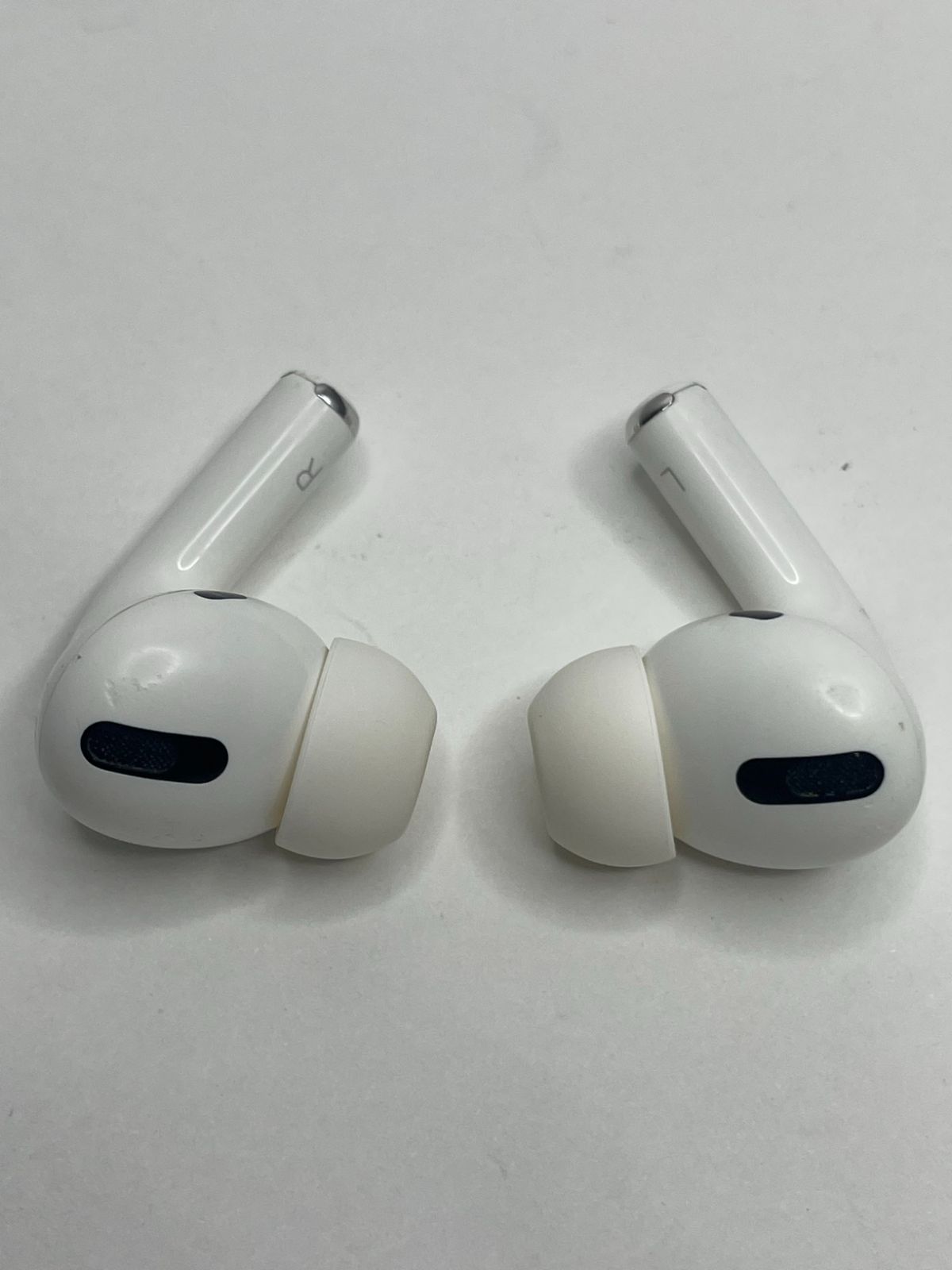 AirPods Pro 第1世代初期 MMP22J/A Apple 純正品 - Shop C - メルカリ