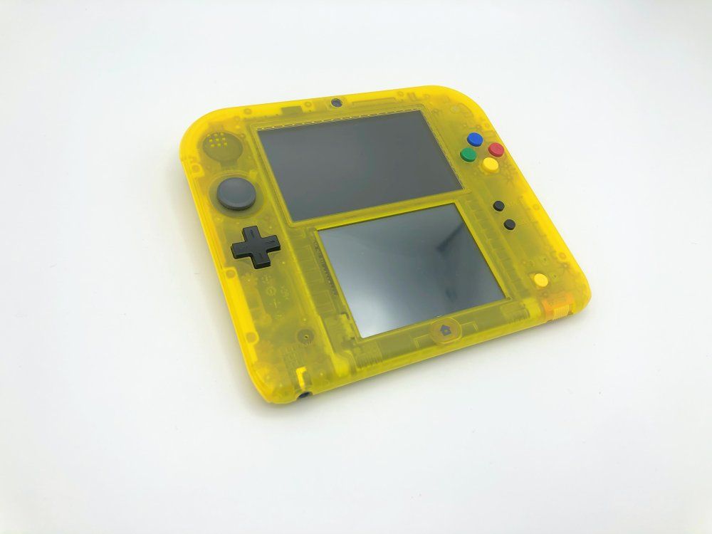 中古 ニンテンドー2DS 『ポケットモンスター ピカチュウ』限定